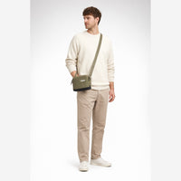 KI-generierte Darstellung – Thule Paramount Crossbody - Umhängetasche 21.5 cm (soft green)