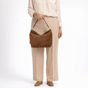 abro Ebony Suede - Beuteltasche 28 cm (wood) - Ansicht 7