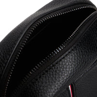 Tommy Hilfiger Central - Mini Umhängetasche 22 cm (black) - Ansicht 3
