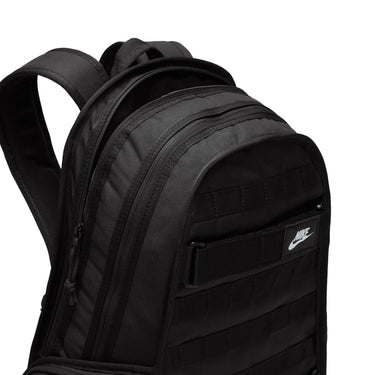 Nike Sportwear RPM - Rucksack 15" 53.5 cm (schwarz/weiß) - Ansicht 7