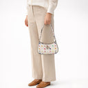 Guess Emelie Logo Top Zip - Schultertasche 26 cm (multi logo) - Ansicht 7