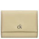 Calvin Klein RE-Lock Medium Trifold - Gelbörse 3cc 13 cm (parsnip)