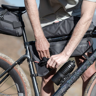 Cyclite Frame Bag Large / 02 -  Rahmentasche (Bikepacking) 44 cm (black) - Ansicht 4