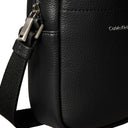 Calvin Klein Raised Slim - Umhängetasche 18 cm (black) - Markenkoffer