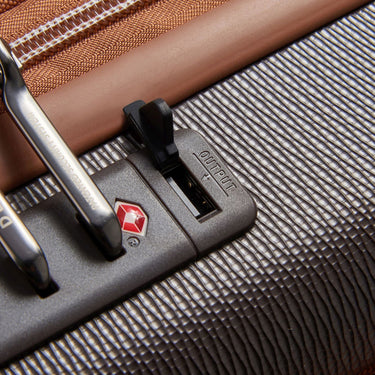 Delsey Paris Chatelet Air 2.0 - 4 - Rollen - Kabinentrolley 55 cm erw. 14" USB (braun) - Markenkoffer