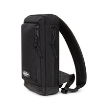 Eastpak Selection Icon Sling - Umhängetasche 30.5 cm (on black) - Markenkoffer