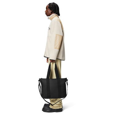 Rains Tote Bag Mini - Shopper 36 cm (black) - Ansicht 4