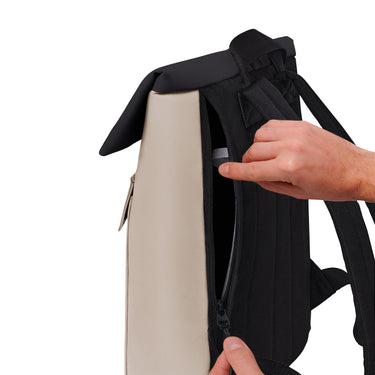 Ucon Acrobatics Jasper Medium Aloe Rolltop - Rucksack 16'' 45 cm (sand - black) - Markenkoffer